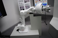 こちらはカバーをつけた状態。先端の銀色の部分が、バルブ開閉用のジグ。