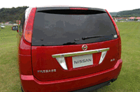 写真をクリックするとシートが倒れるさまが見られます。