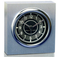 こちらは同コレクションの「300SL」仕様。