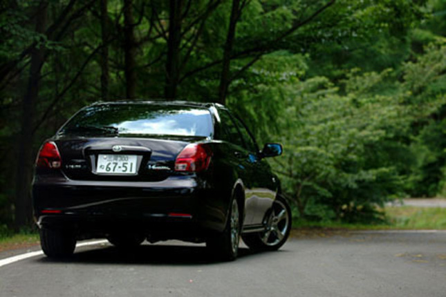 【スペック】全長×全幅×全高＝4705×1760×1450mm/ホイールベース＝2780mm/車重＝1530kg/駆動方式＝FR/2.5リッター直6DOHC24バルブターボ・インタークーラー付き（280ps/6200rpm、38.5kgm/2400rpm）/車両本体価格＝337.0万円（テスト車＝382.9万円）