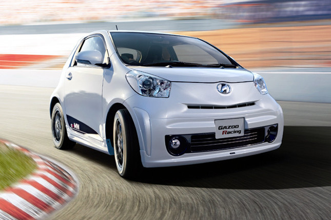 「iQ GAZOO Racing tuned by MN」。“マイスター・ニュルブルクリンク”の名をいただく、コンパクトなチューンドカーだ。