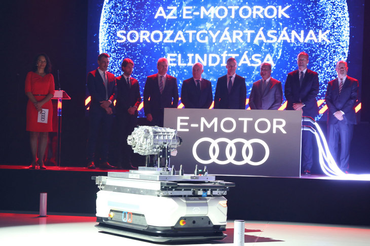 ワークショップではBEVのプラットフォーム戦略に加え、パワートレインの電動化へ向けたアウディの取り組みも解説。同社は2018年7月にハンガリーで次世代電動モーターの生産を開始している。
