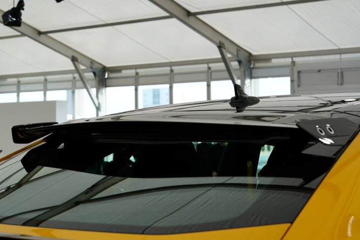 ランボルギーニ・ウルス ペルフォルマンテ（リアスポイラー）