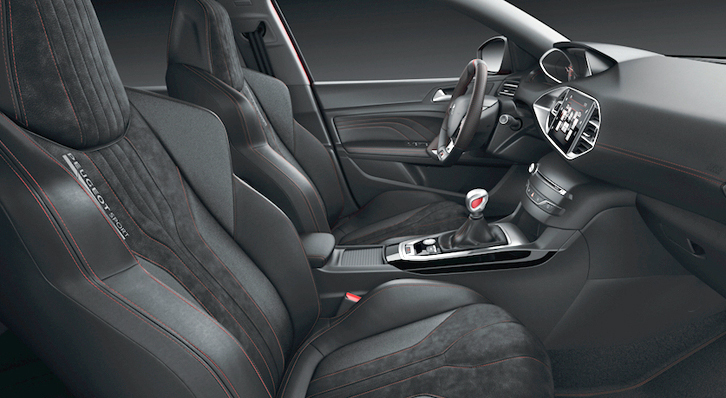 
	「308GTi 270 by PEUGEOT SPORT」に装着される、PEUGEOT SPORTバケットシート。
	