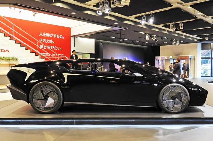 Honda 0 SALOON（サルーン）