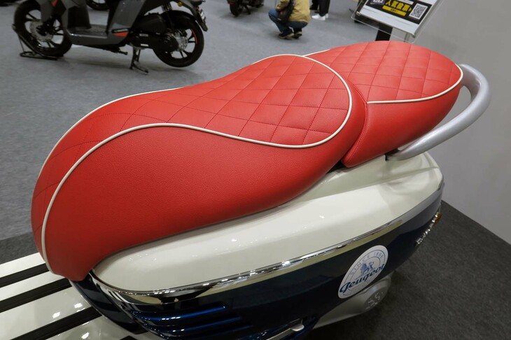 プジョー・ジャンゴ125 ABSファイナルエディション