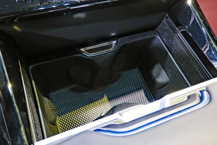 ランドローバー・レンジローバー スポーツ（コンソールボックス）