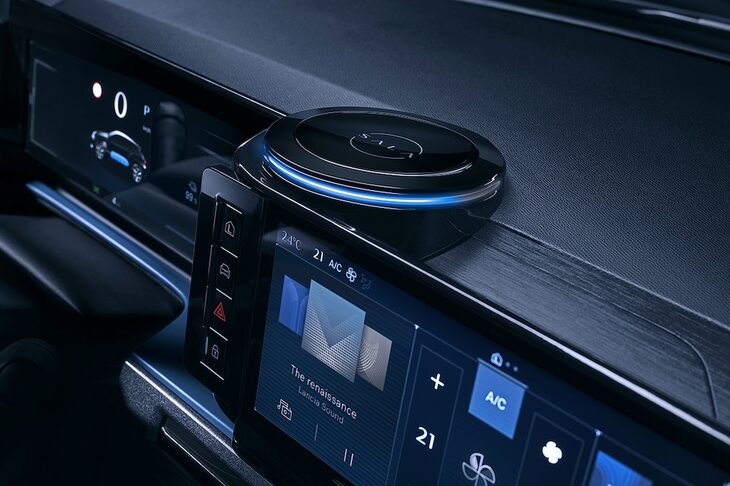 「イプシロン」には新しい操作インターフェイス「S.A.L.A.」が搭載される。