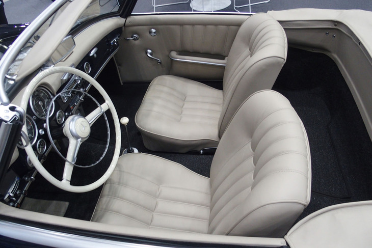 メルセデス・ベンツ190SL