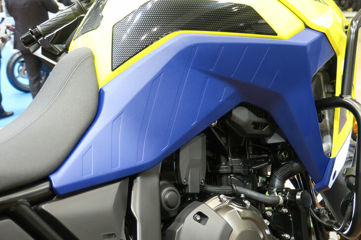 スズキVストローム800DE