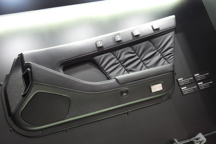 「ホンダヘリテージワークス」の解説展示。