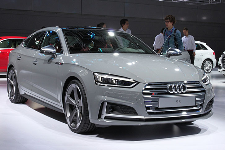 アウディS5スポーツバック（エクステリア）