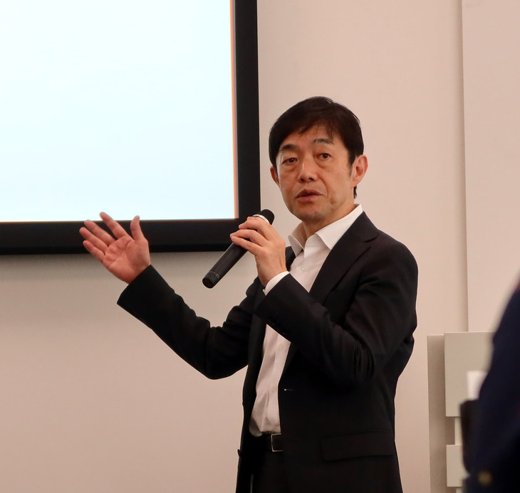 日産自動車の第一製品開発本部 執行職を務める山口一之氏。日産が本格的に車両開発期間の短縮に乗り出したのは、2023年の上海モーターショーで中国メーカーの驚異的な開発スピードを目の当たりにしたことがきっかけになっているという。