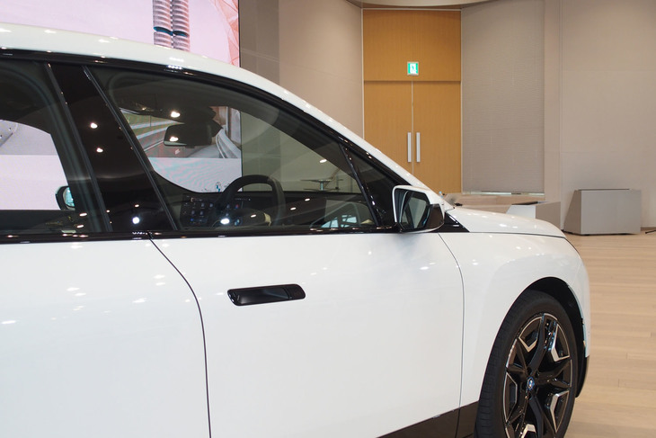 BMW iX（エクステリア）