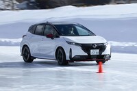 「ノート オーラNISMO」はパワートレインのスペックは「ノート オーラ」と変わらないが、制御に専用チューンを受けており、アクセル操作に対する反応がよりレスポンシブだ。