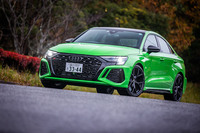 2022年4月に販売が開始されたアウディのハイパフォーマンスモデル「RS 3セダン」。RS 3としては第3世代、RS 3セダンとしては2代目にあたり、従来型と同じくアウディスポーツ社が開発に携わっている。
