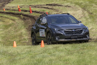 「S：HEV」は4WDのみの設定。もちろん駆動力伝達はプロペラシャフトを使った機械式だ。