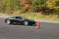 筆者がエビスサーキットのくるくるランドにて、「360モデナ」で定常円旋回を練習する様子。