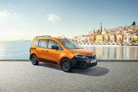「ルノー・カングー」に夏の地中海がモチーフの限定車「クルール ディーゼル」登場
