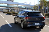 今回は約400kmの距離を試乗。燃費は満タン法で16.0km/リッター、車載の燃費計で16.8km/リッターを記録した。なおWLTCモード燃費は20.0km/リッター。