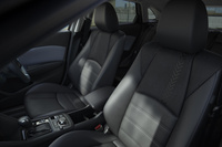 マツダが「マツダ2」と「CX-3」を一部改良　コネクテッドサービスに対応の画像