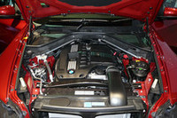 直噴の3リッター直6ツインターボエンジンは、「インターナショナル・エンジン・オブ・ザ・イヤー2008」の大賞を受賞したユニット。