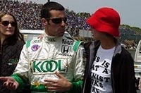 フランキッティ（左）は、奥さんで女優のアシュレイ・ジャッド（右）とともに来日した。