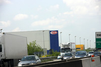 パルマにて。有名なパスタメーカー「バリッラ」の本社工場の脇を通る。