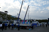 クレーン車が遠くから気になります。