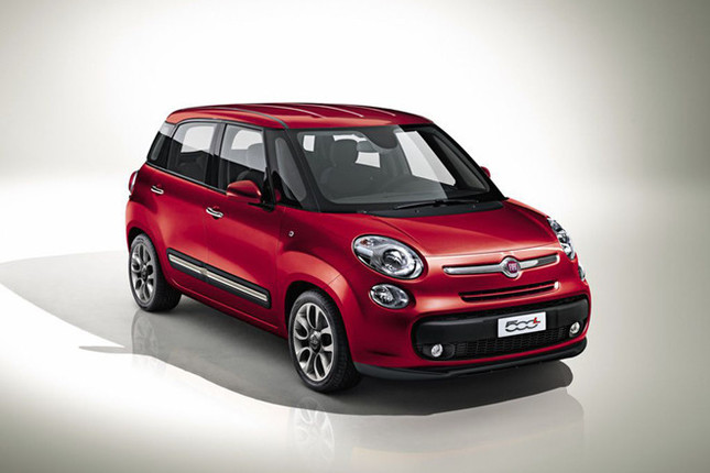 「フィアット500L」