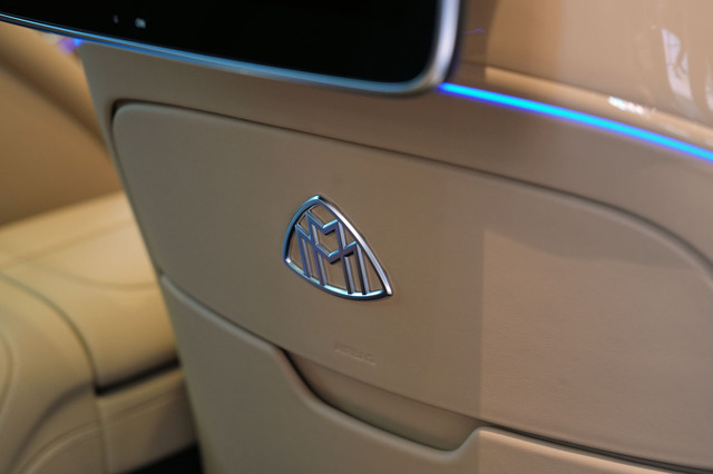 お値段5600万円！ 「Limited Edition Maybach by Virgil Abloh」を写真