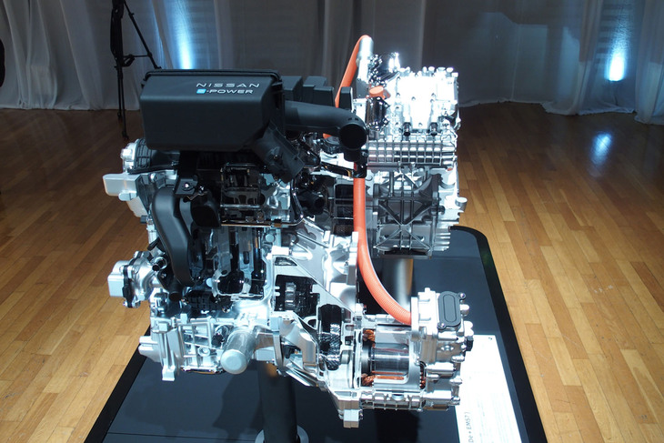 新型「セレナ」に搭載される「e-POWER」パワートレイン。