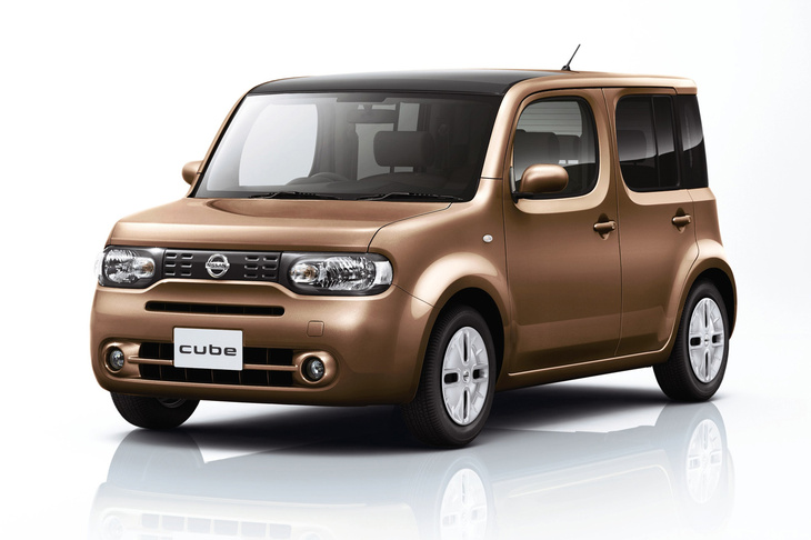 2008年11月に登場した3代目「キューブ」。日本ではそこそこに人気を博し、2020年3月まで販売されるご長寿モデルとなったが、海外での販売はかんばしいものではなく、特に欧州では早期の撤退を余儀なくされた。