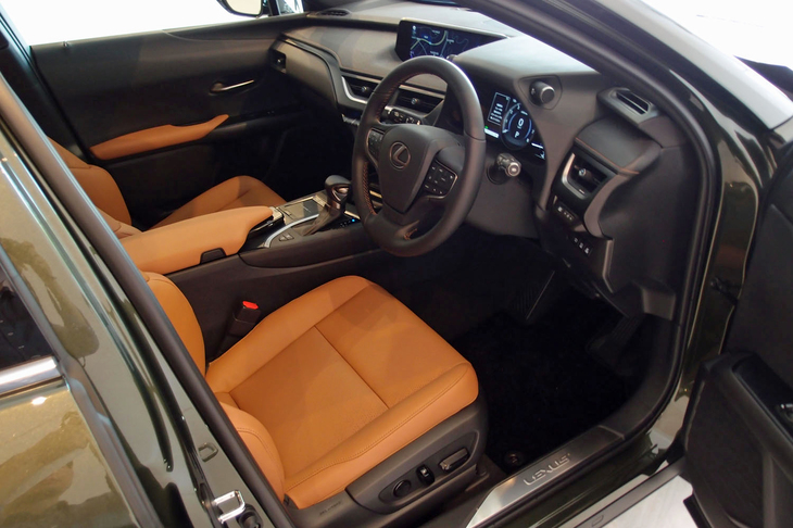 レクサスUX250h“バージョンL”（インテリア）