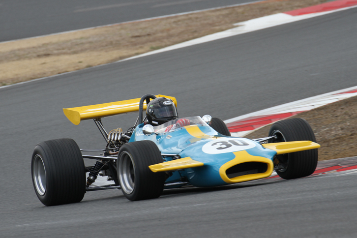 3リッター以下のフォーミュラ・リブレで戦われた1970年のJAFグランプリで、F1王者のジャッキー・スチュワートが駆り、独走優勝したマシンと同型の「ブラバムBT30フォード」。