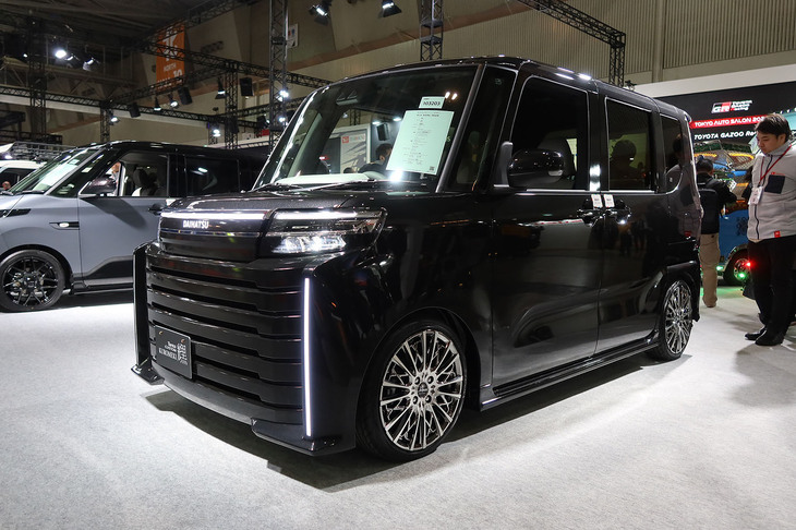 ダイハツ・タント カスタム クロメキ