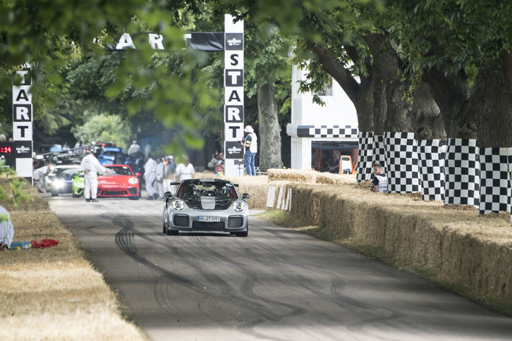 「ポルシェ911 GT2 RS」