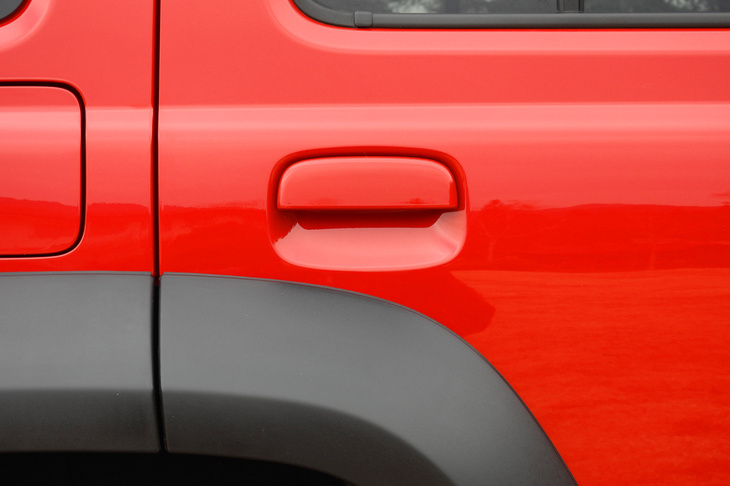 スズキ・ジムニー ノマド（リアドアハンドル）