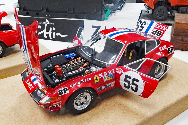 イタレリ製1/24の、通称「デイトナ」こと「フェラーリ365GTB/4レーシング」。アメリカにフェラーリを紹介したルイジ・キネッティ率いるNART（ノース・アメリカン・レーシング・チーム）から1974年ルマン24時間に参戦した仕様。