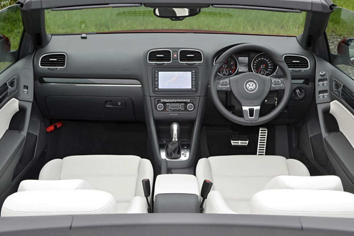 フォルクスワーゲン・ゴルフカブリオレ（FF/7AT）【試乗速報