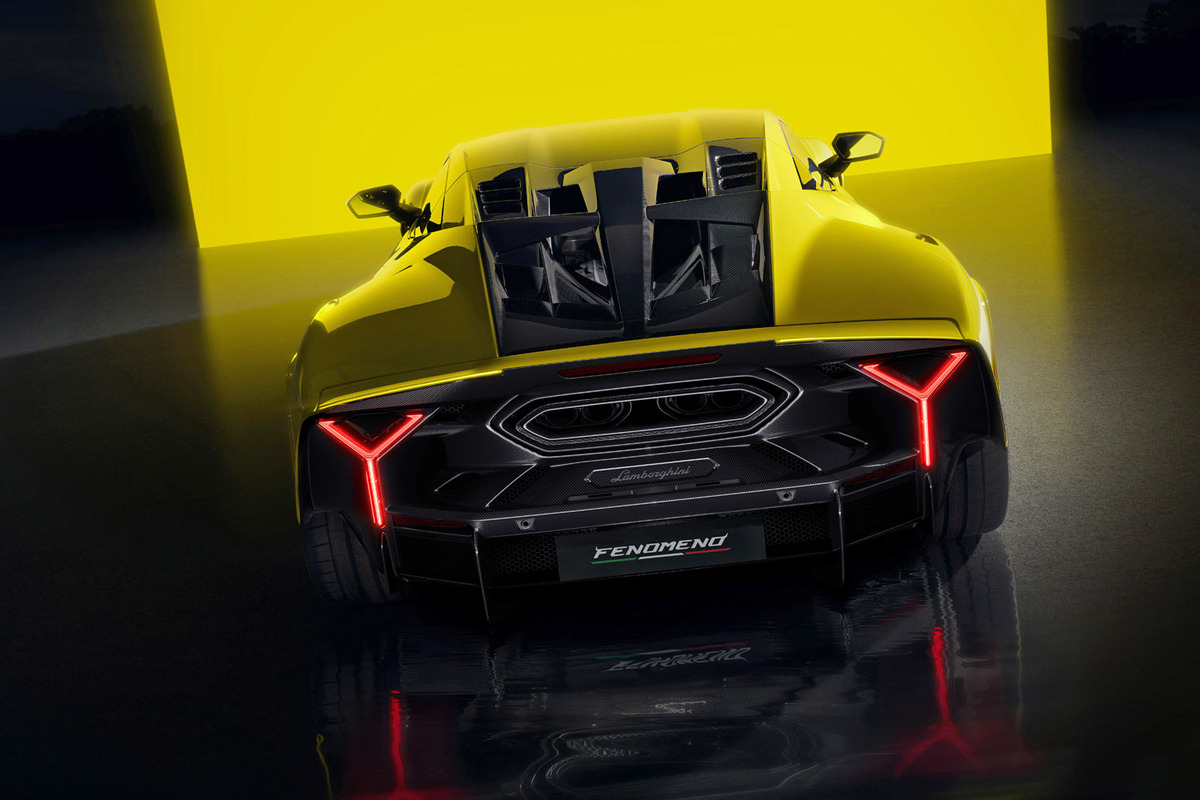 ランボルギーニが世界限定29台のスペシャルモデル「Fenomeno