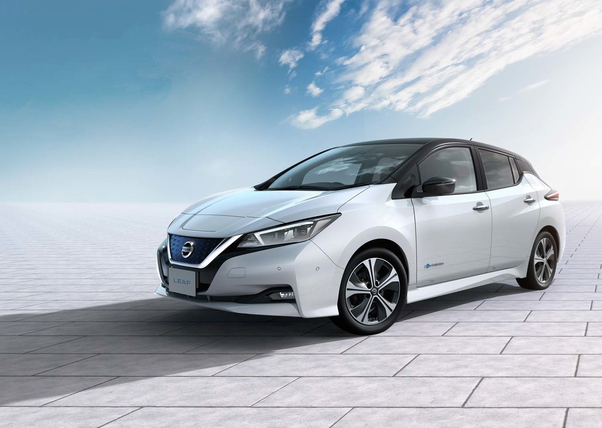 第492回：電気自動車ならではの強みを生かす 新型「日産リーフ」の先進 