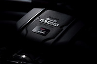 「STI」&「TYPE RA」ロゴ入り専用エンジンカバー