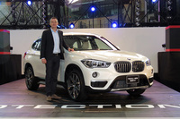 BMW、FFベースとなった新型X1を日本導入