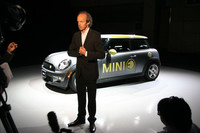 BMW AG プロジェクトi担当執行役員のウルリッヒ・クランツ氏。