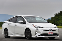 トヨタ・プリウスTRD Ver.1