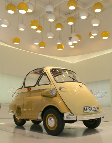 1955年「BMWイセッタ」。ドイツ・ミュンヘンのBMW博物館で。