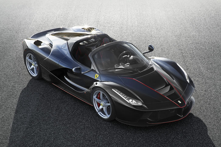 フェラーリは「ラ フェラーリ」のオープントップ仕様を今秋発表する。