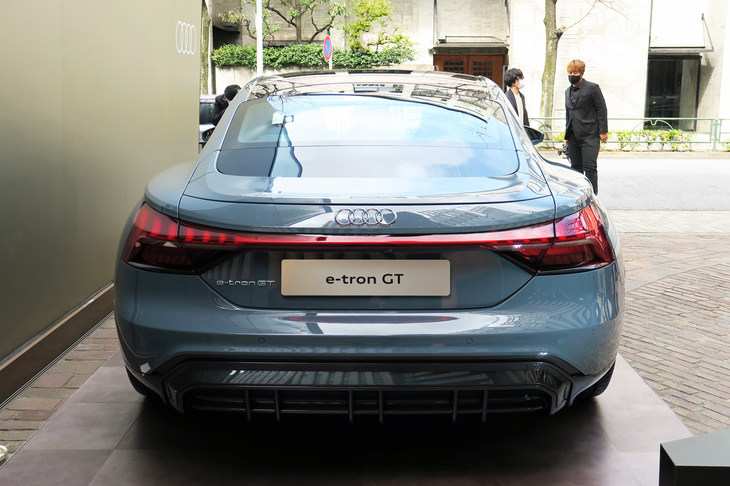 アウディe-tron GTクワトロ（エクステリア）