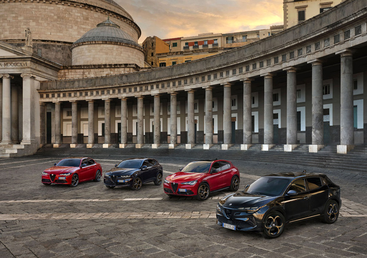 欧州市場では「トナーレ」以外のモデルについても「インテンサ」が設定されている。写真は左から順に「ジュリア」「トナーレ」「ステルヴィオ」「ジュニア」のインテンサ。